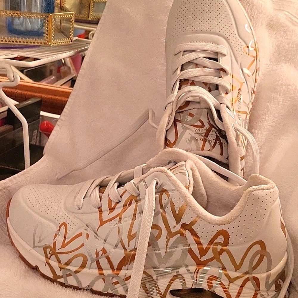 Skechers x JGoldcrown: Metallic Love Uno. Sz 9